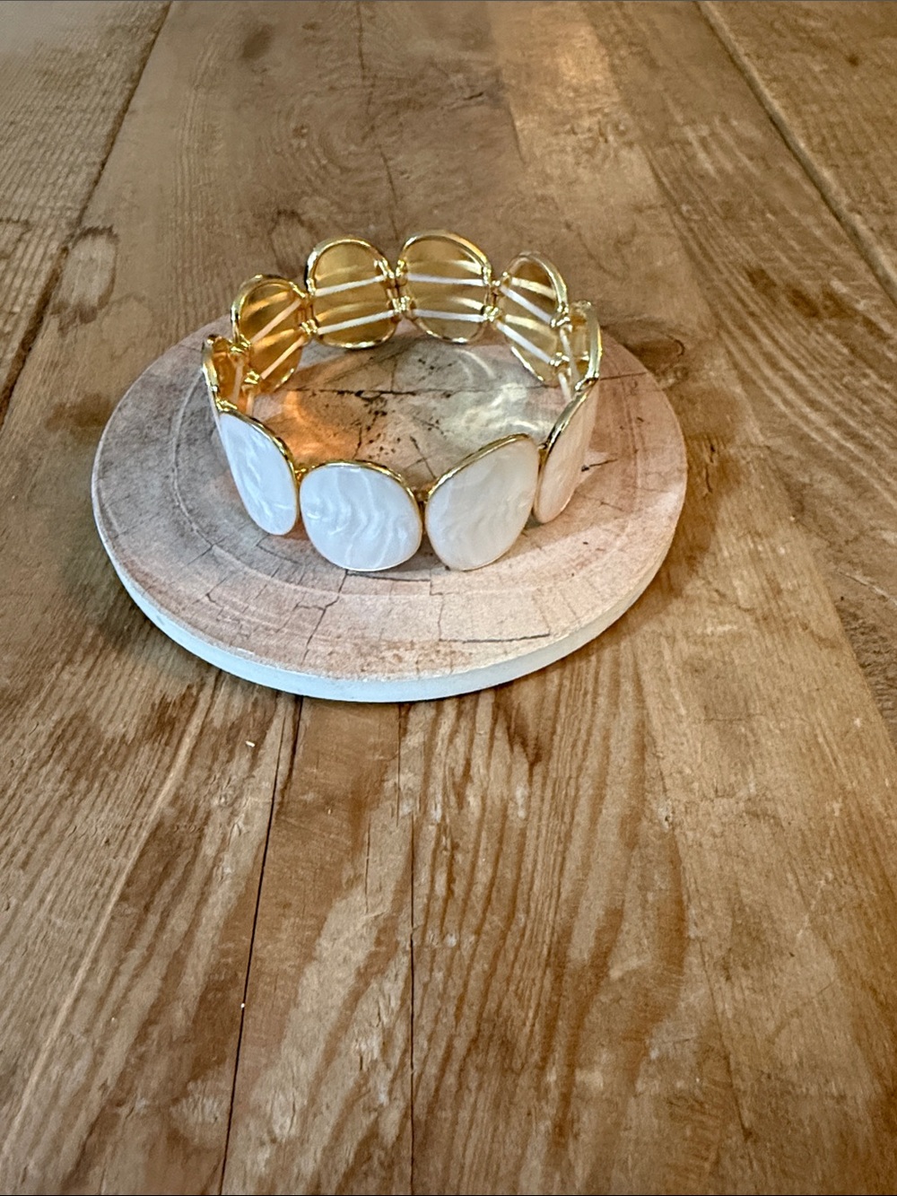 Gold-Tone Stretch Bracelet with White Mother-of-Pearl Discs